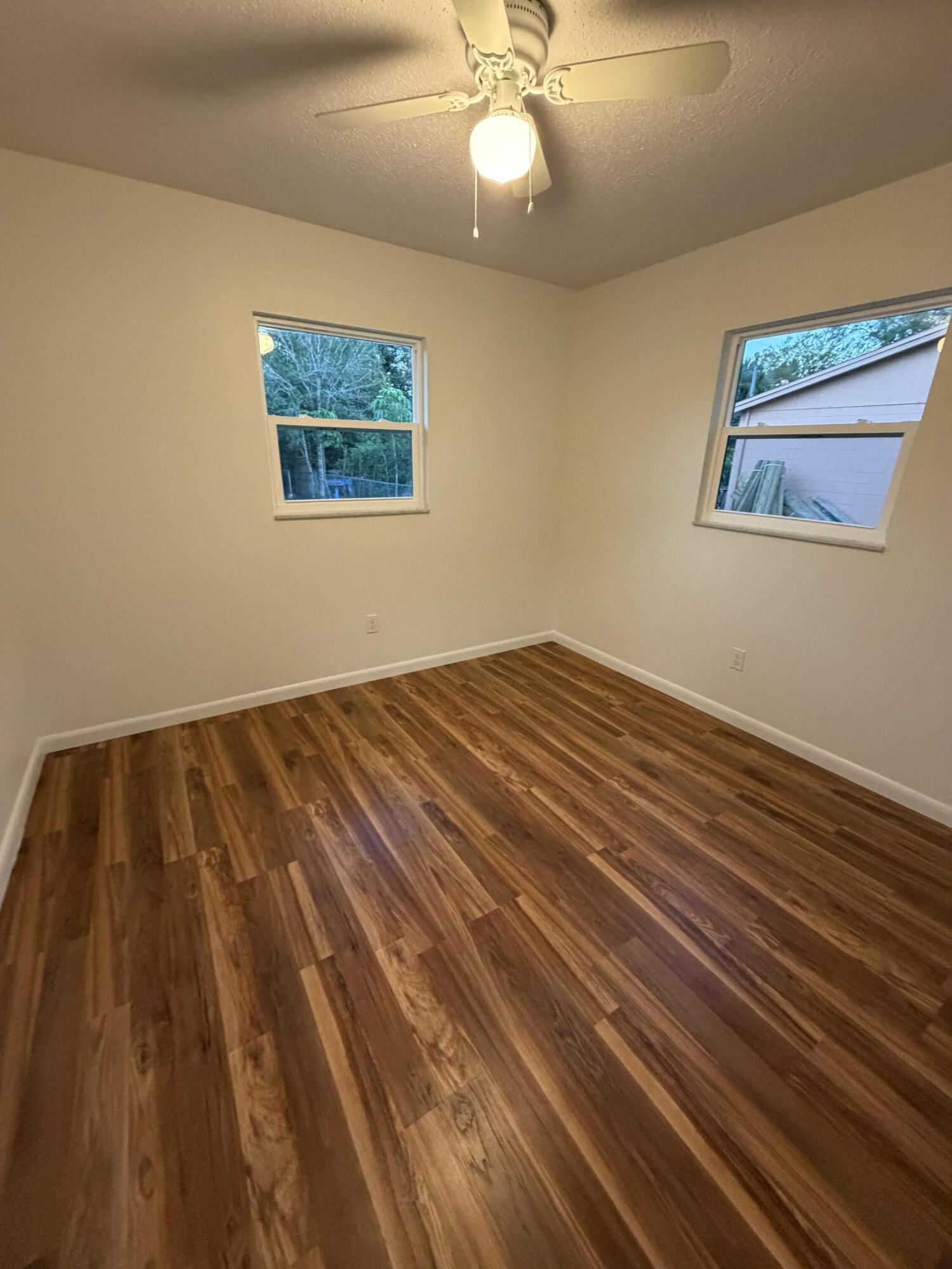 SHADOWLAWN - Residential