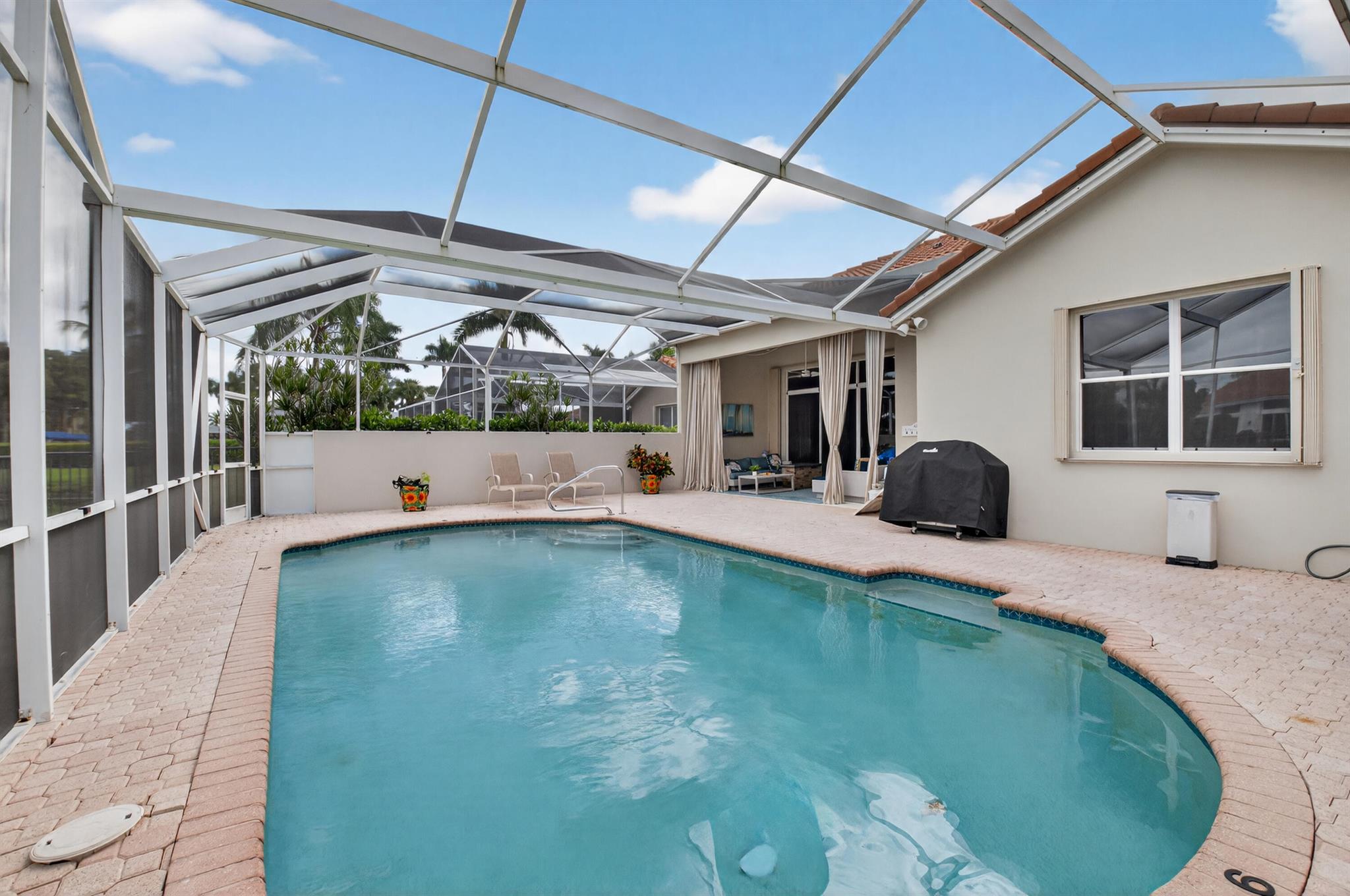 NEWPORT BAY CLUB - Residential