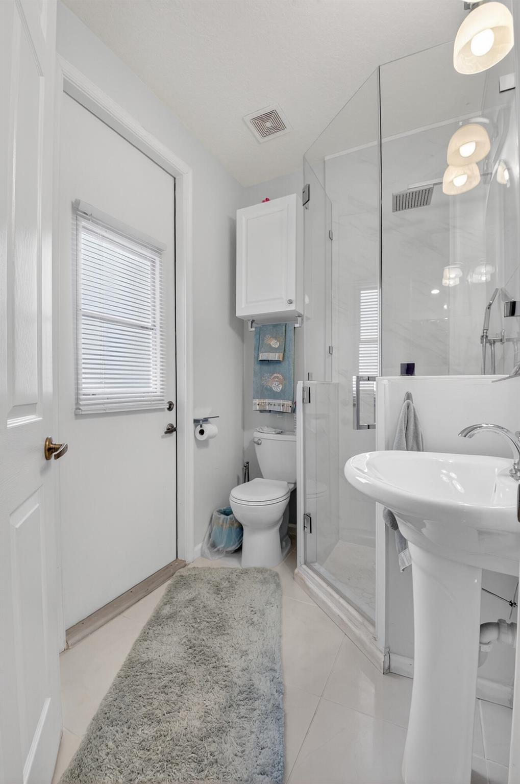 NEWPORT BAY CLUB - Residential