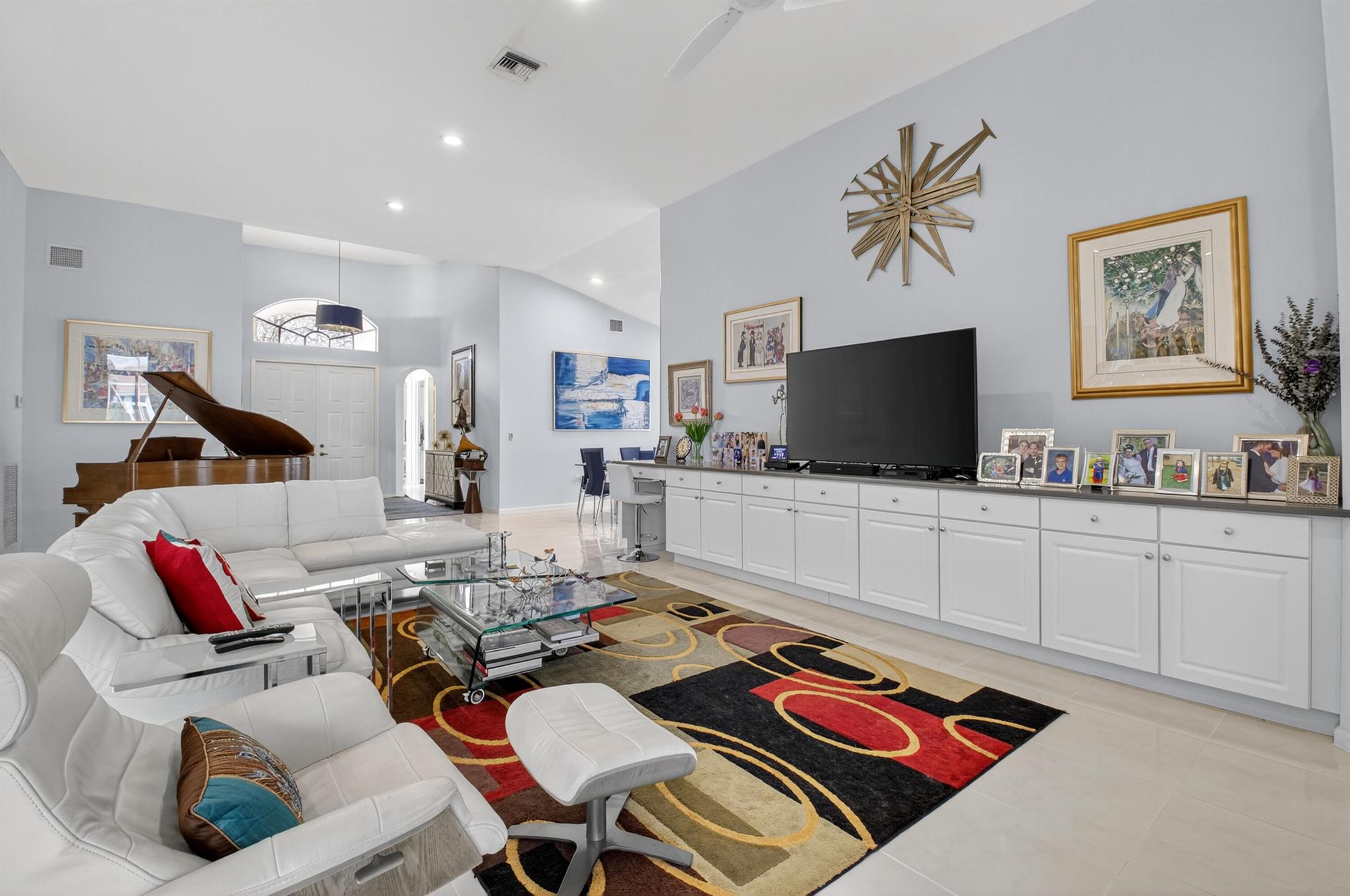 NEWPORT BAY CLUB - Residential