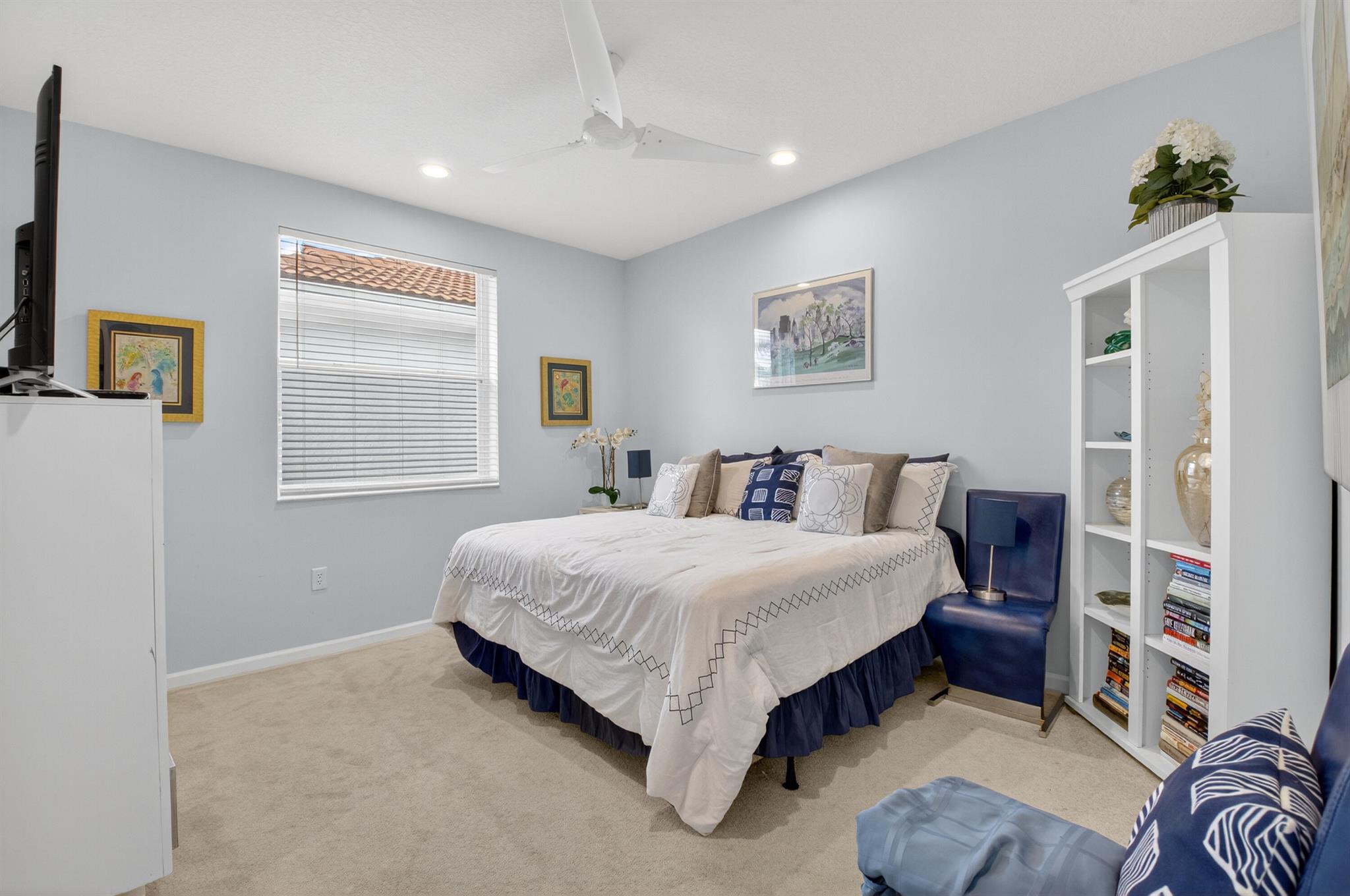 NEWPORT BAY CLUB - Residential