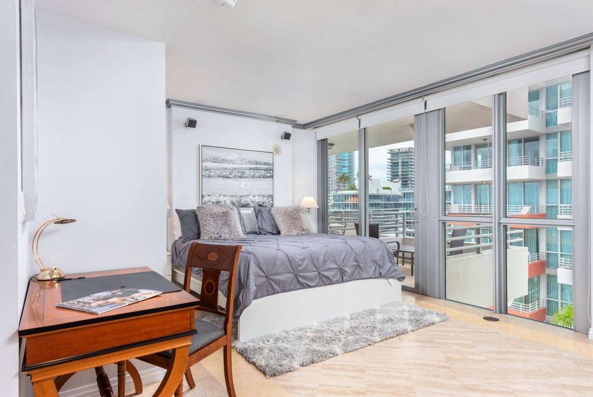 BENTLEY BEACH CONDO - Residential