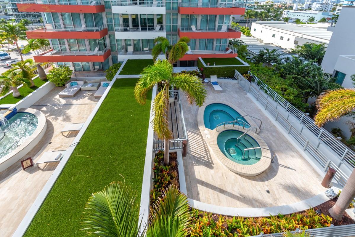101 Ocean Dr 704