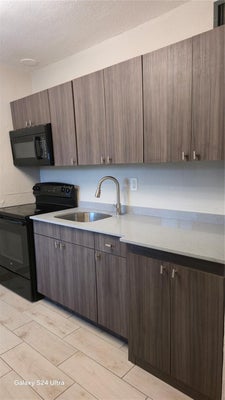 360 NW 8TH ST, POMPANO BEACH, FL 33060 - Image 24b7f2dca9469762aed1a678d6478da4/1830991231