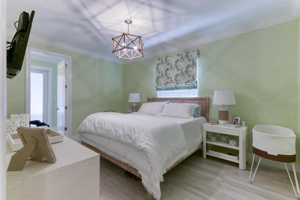 NORTH PALM BEACH VILLAGE OF 6 - Residential