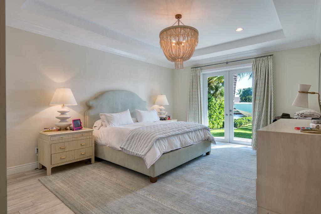 NORTH PALM BEACH VILLAGE OF 6 - Residential