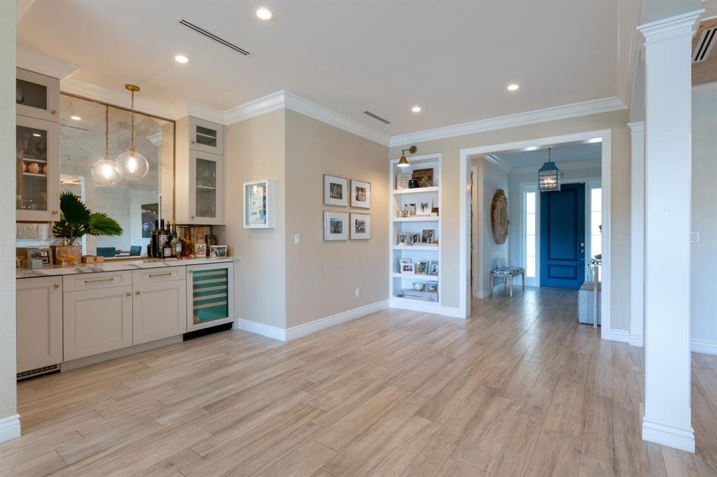 NORTH PALM BEACH VILLAGE OF 6 - Residential