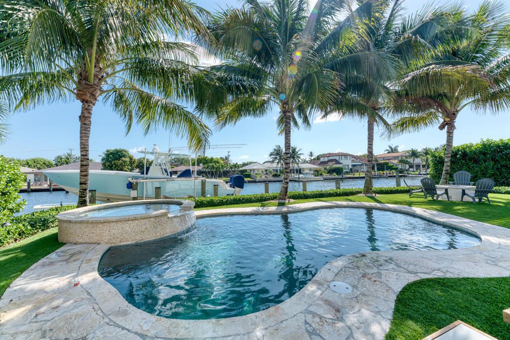 NORTH PALM BEACH VILLAGE OF 6 - Residential