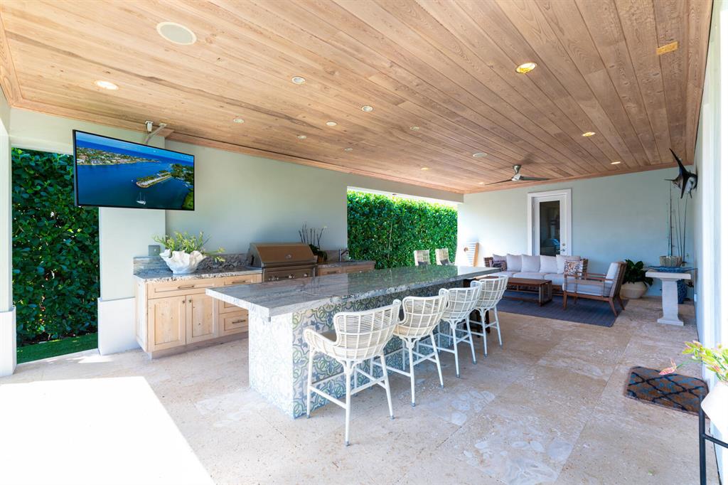 NORTH PALM BEACH VILLAGE OF 6 - Residential