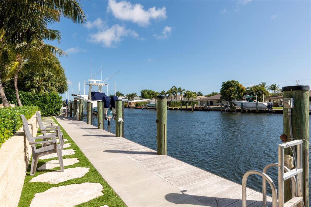 NORTH PALM BEACH VILLAGE OF 6 - Residential