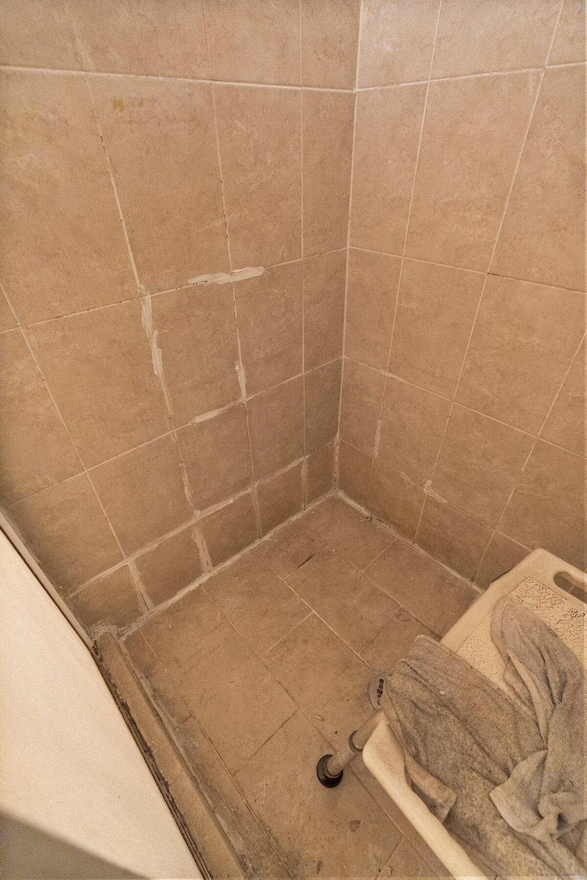 MIRAGE AT SAILBOAT COVE - Residential