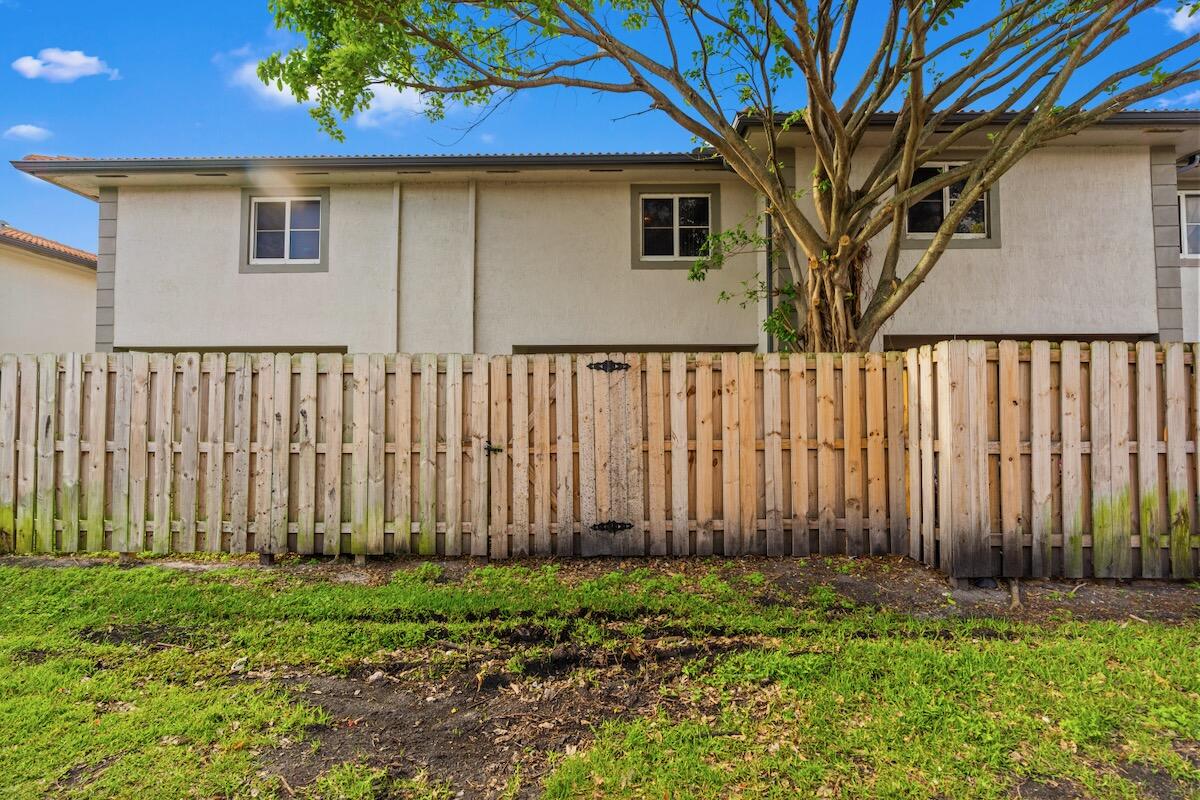 MIRAGE AT SAILBOAT COVE - Residential