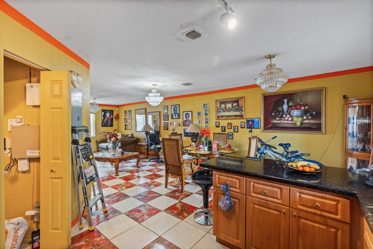 MIRAGE AT SAILBOAT COVE - Residential