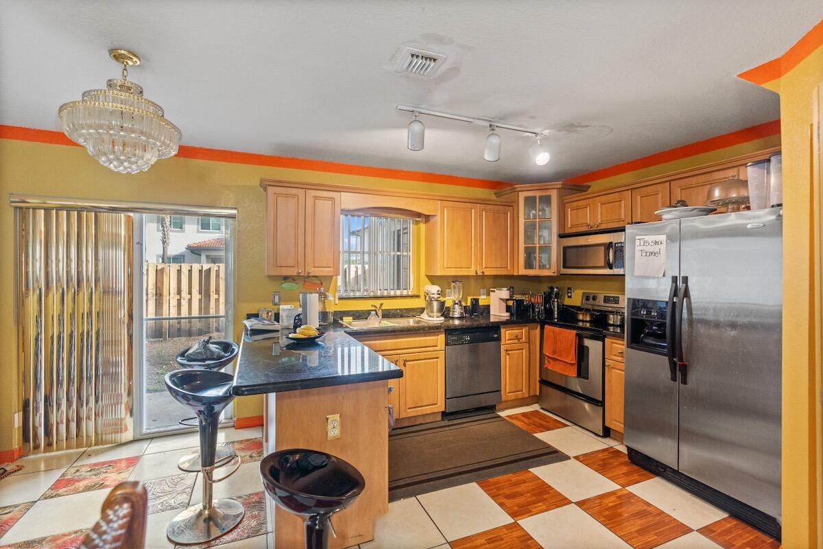 MIRAGE AT SAILBOAT COVE - Residential