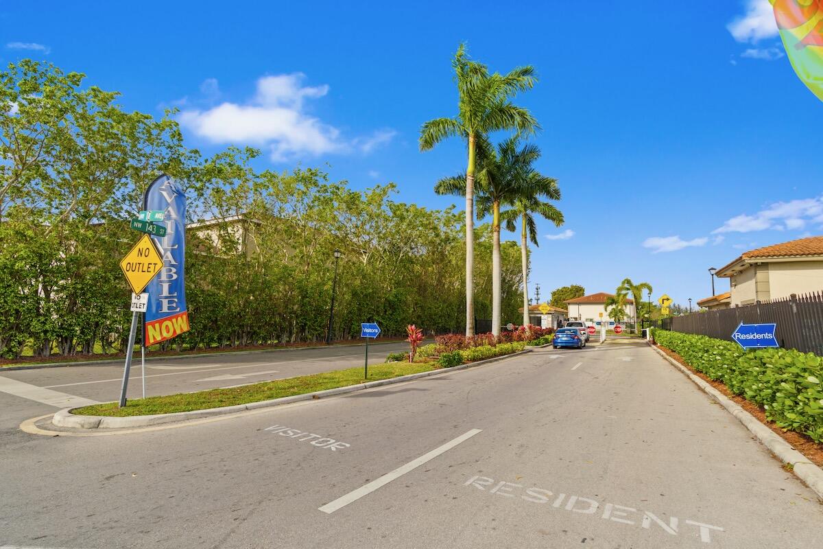 MIRAGE AT SAILBOAT COVE - Residential