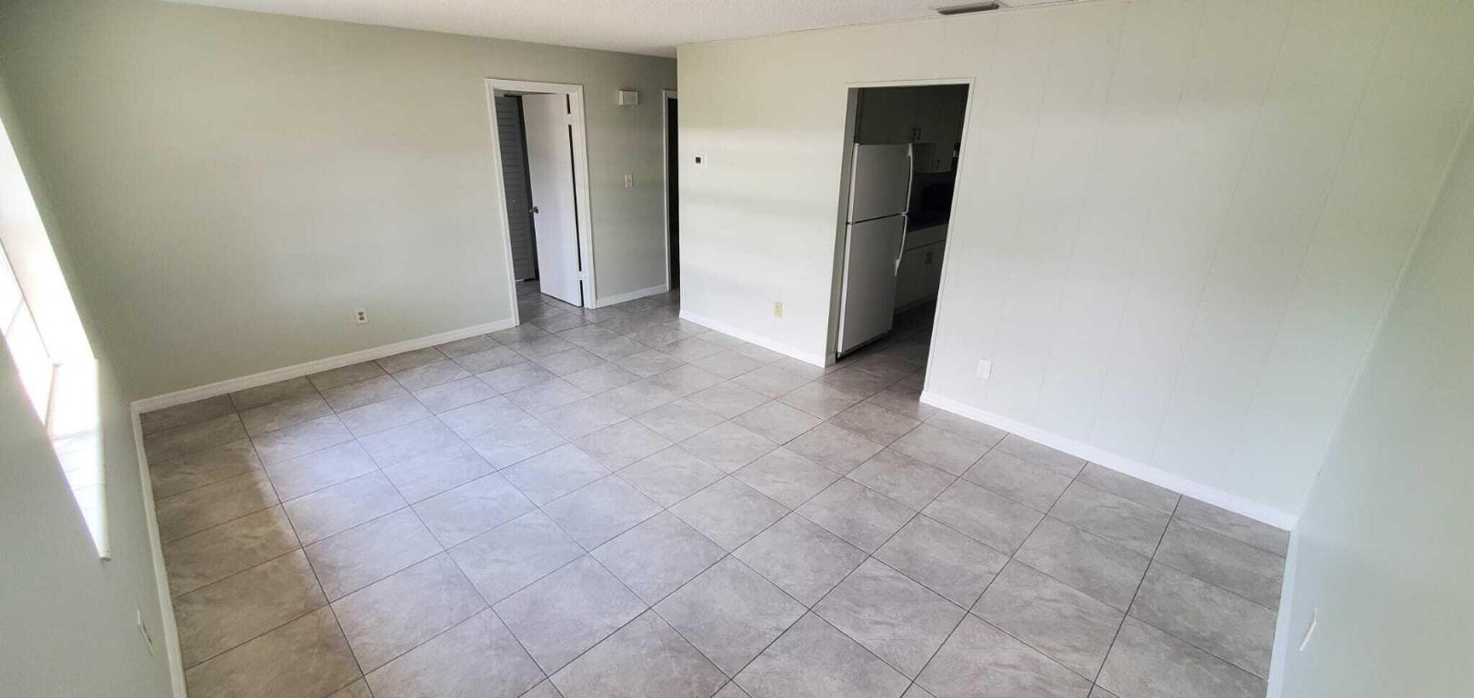 SAN LUCIE PLAZA SUBDIVISION UNIT 1 - Residential Lease