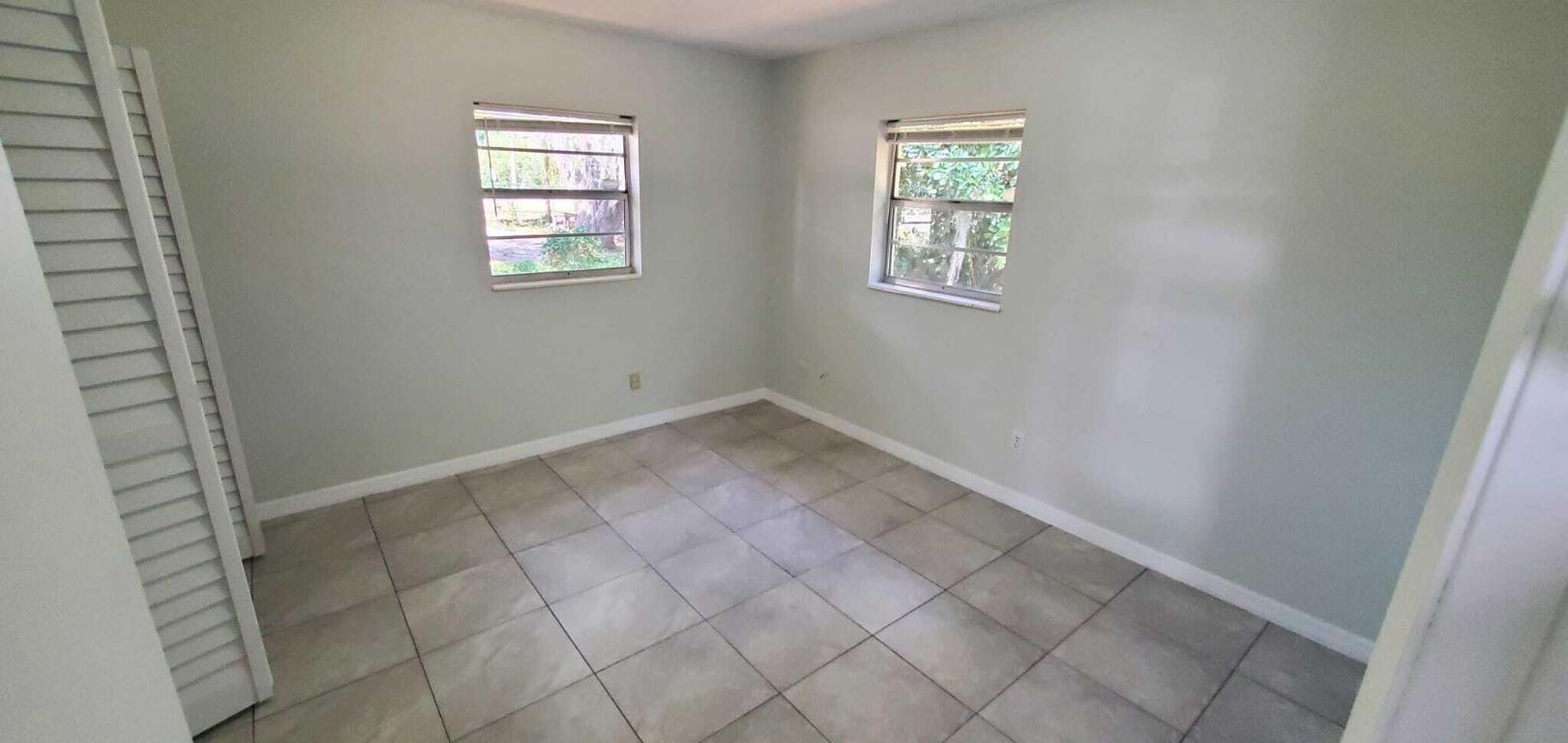 SAN LUCIE PLAZA SUBDIVISION UNIT 1 - Residential Lease