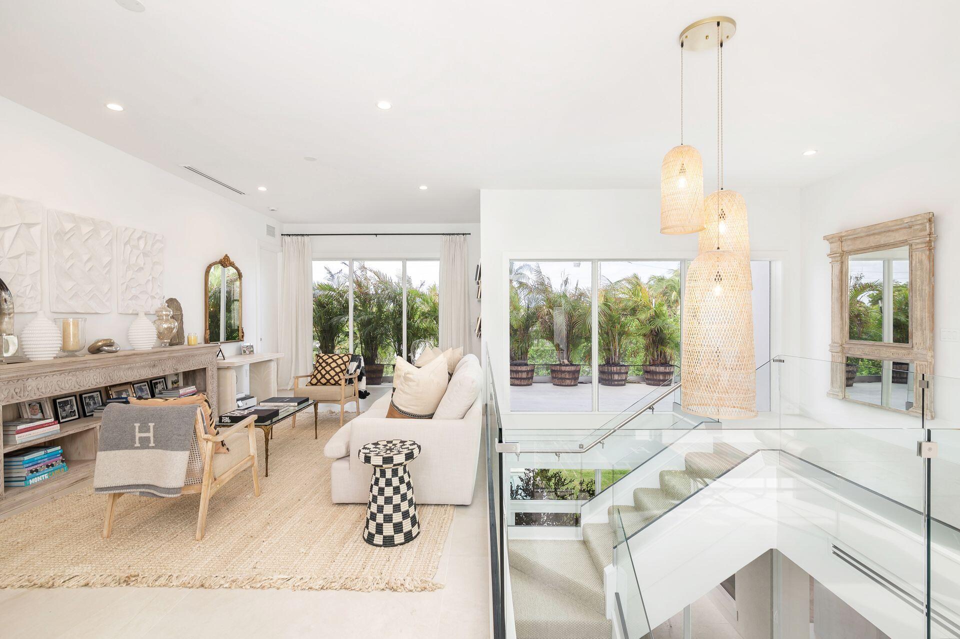 EDGEWATER - Residential