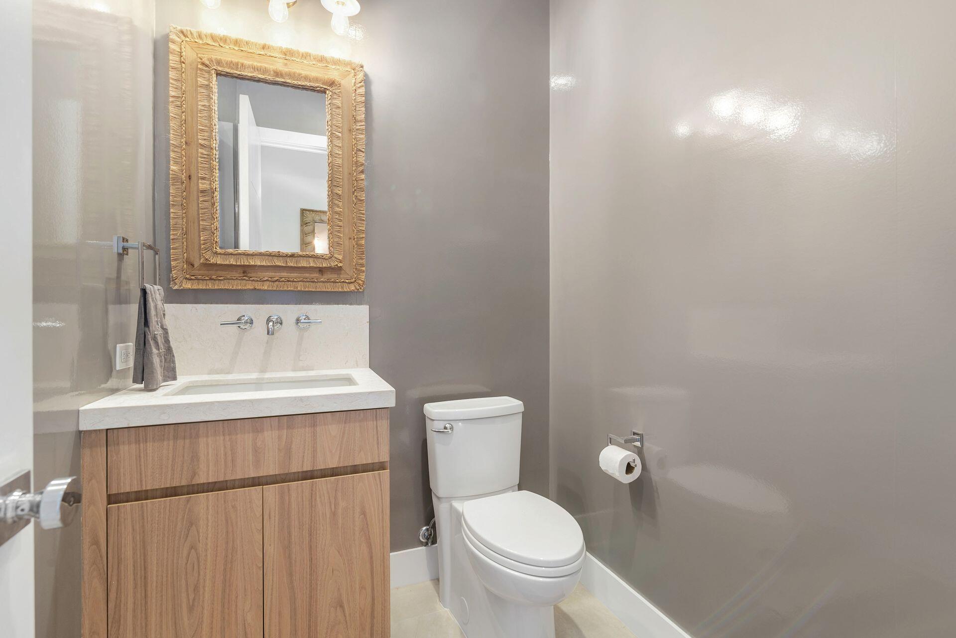 EDGEWATER - Residential