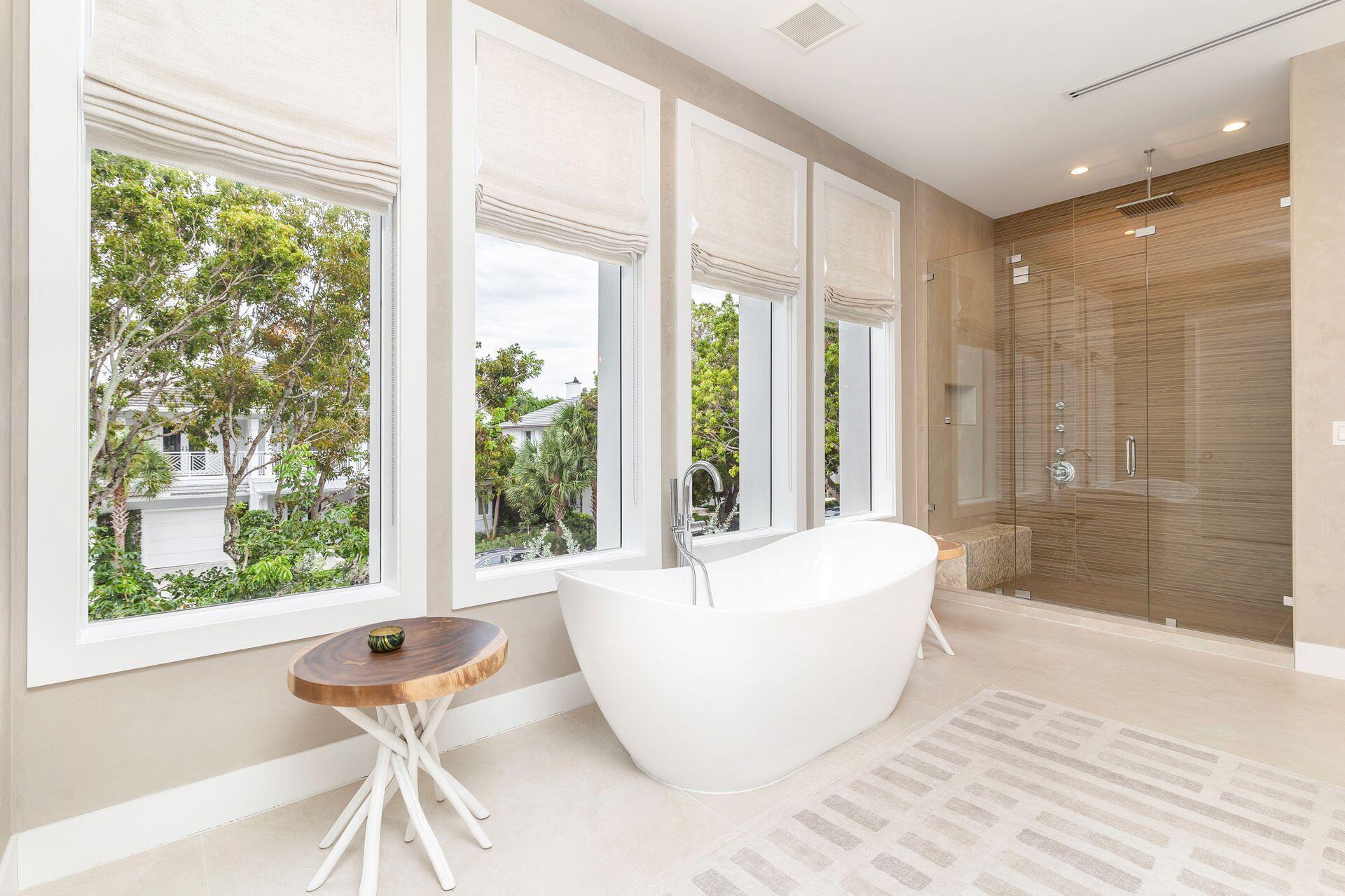 EDGEWATER - Residential