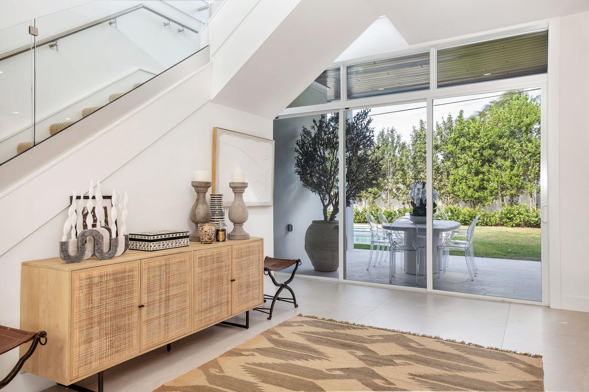 EDGEWATER - Residential