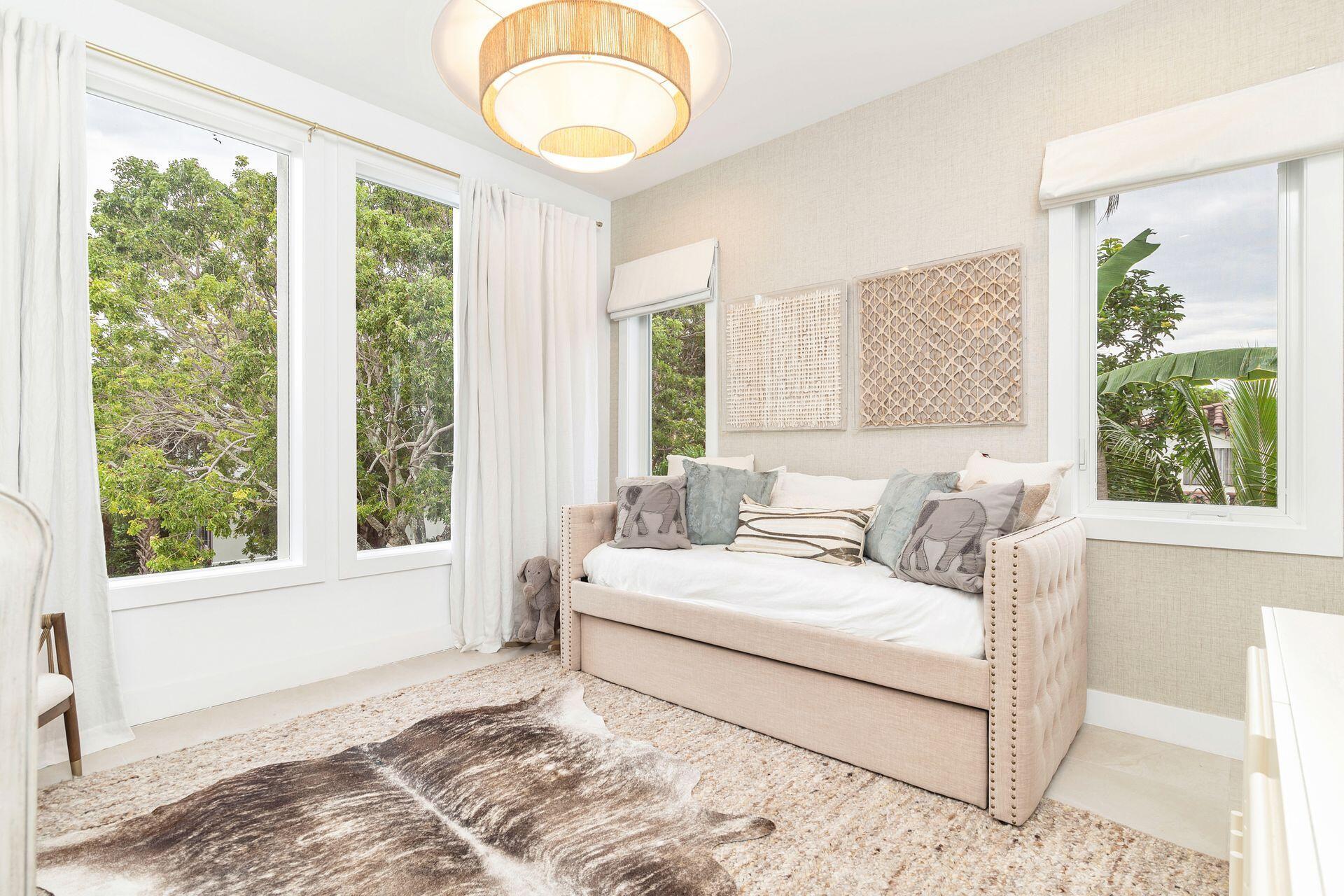 EDGEWATER - Residential