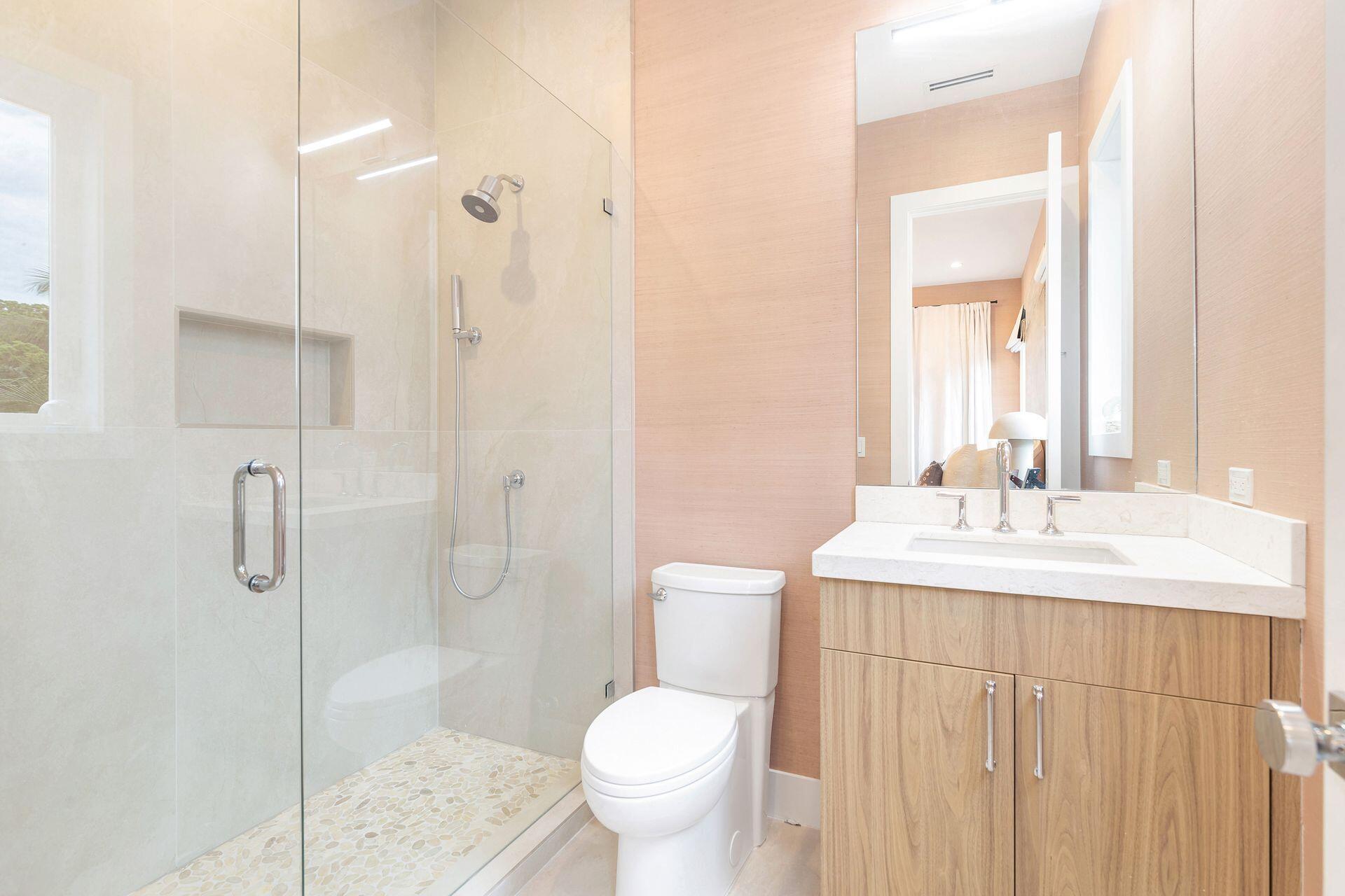 EDGEWATER - Residential