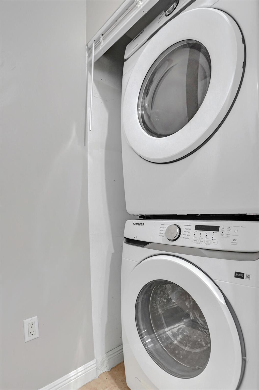 Casa Costa - Residential