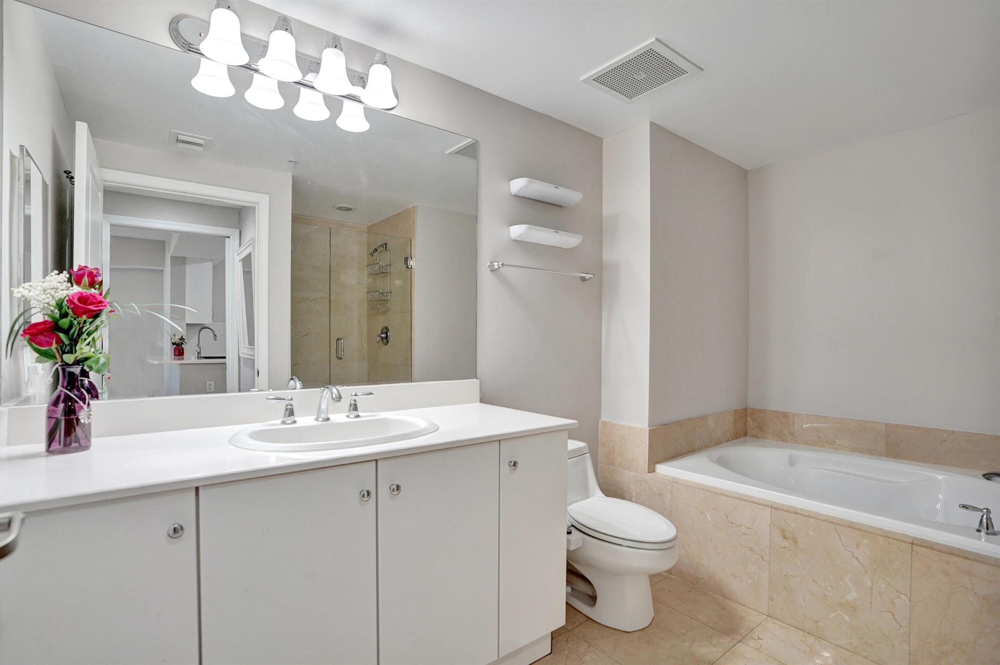 Casa Costa - Residential