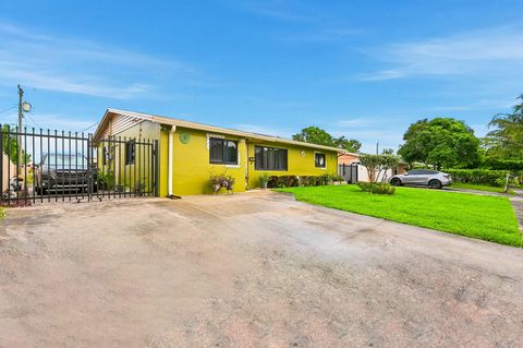 Tiny photo for 1310 SW 7th Avenue, Deerfield Beach, FL 33441 (MLS # B26052608)