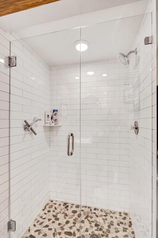 Ambassadors V South - Residential