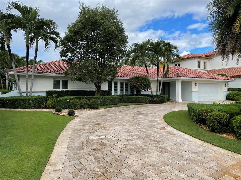 Photo of 2255 Date Palm Road, Boca Raton, FL 33432 (MLS # R10752377)