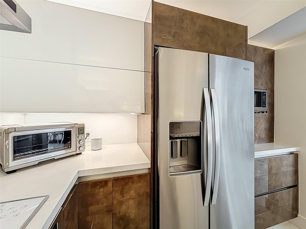 El Dorado Towers - Residential