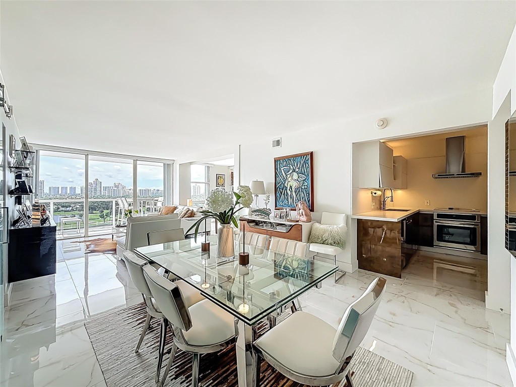 El Dorado Towers - Residential