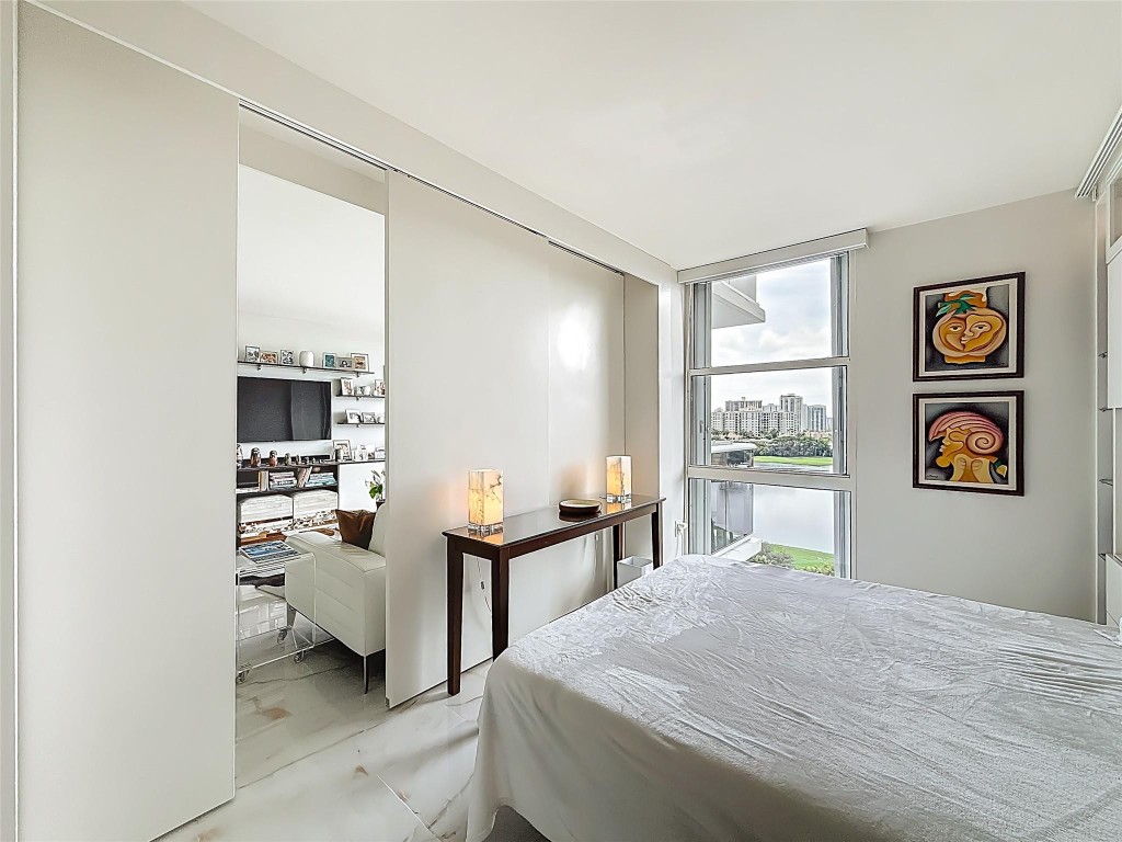 El Dorado Towers - Residential