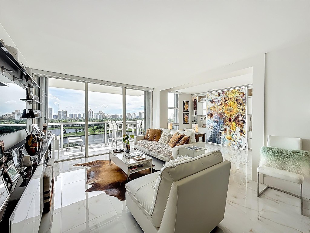 El Dorado Towers - Residential