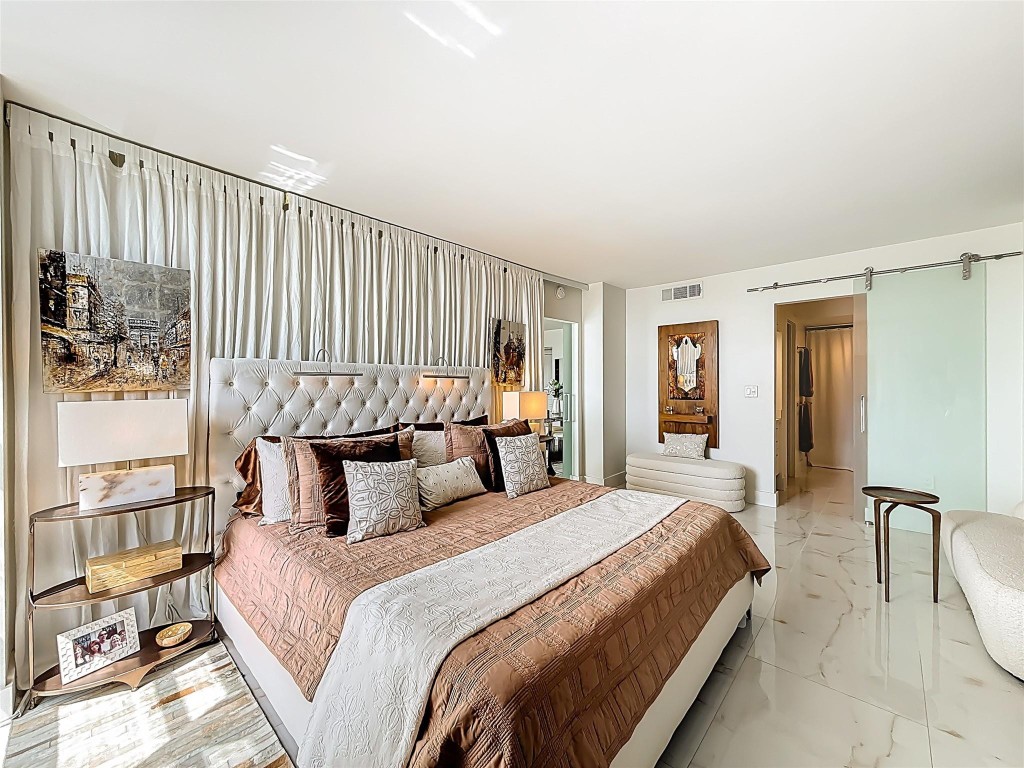 El Dorado Towers - Residential