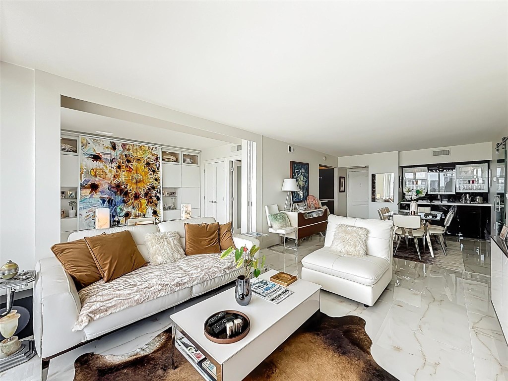 El Dorado Towers - Residential