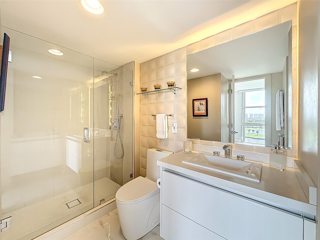 El Dorado Towers - Residential