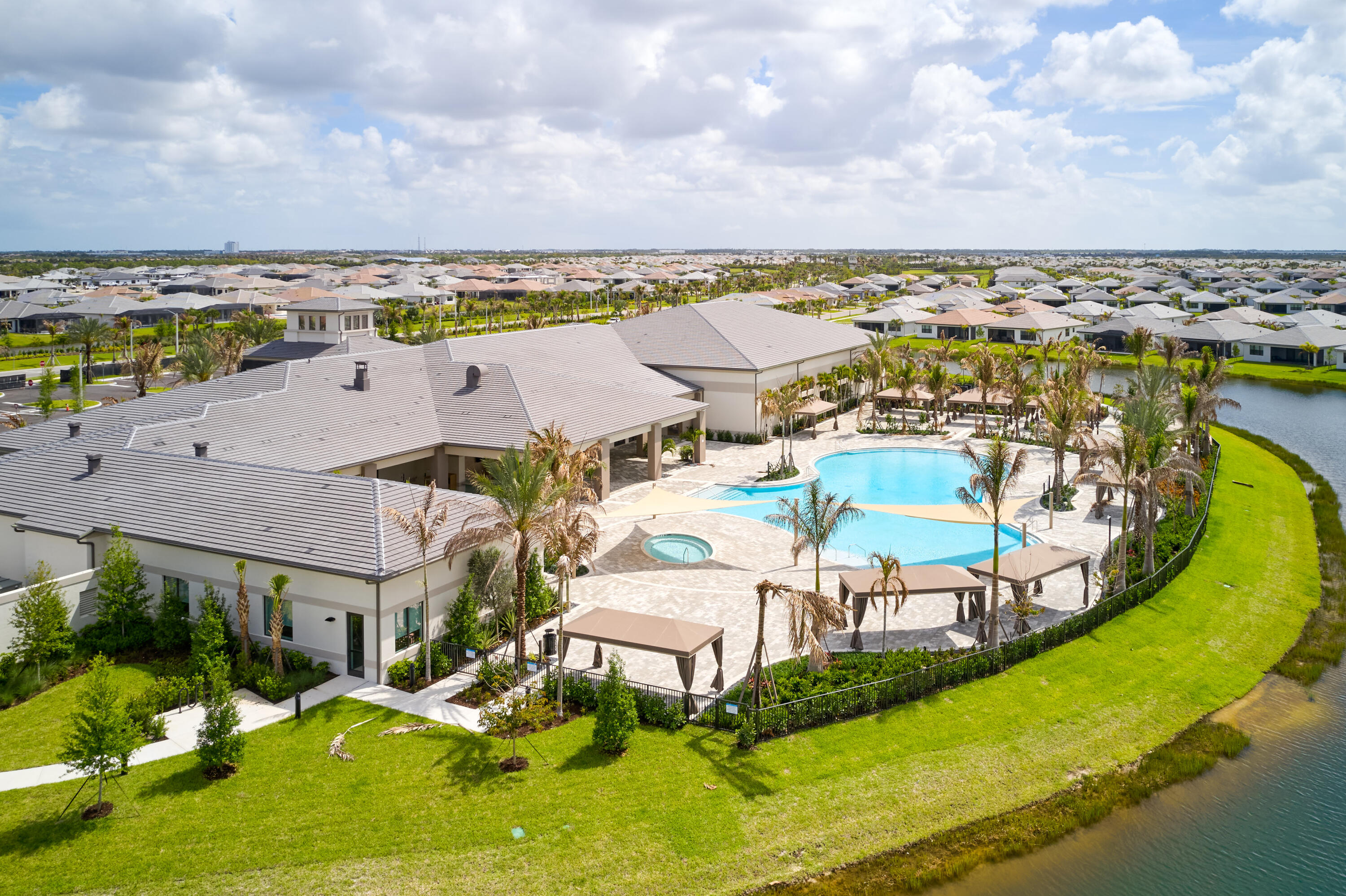 Valencia Parc at Riverland - Residential