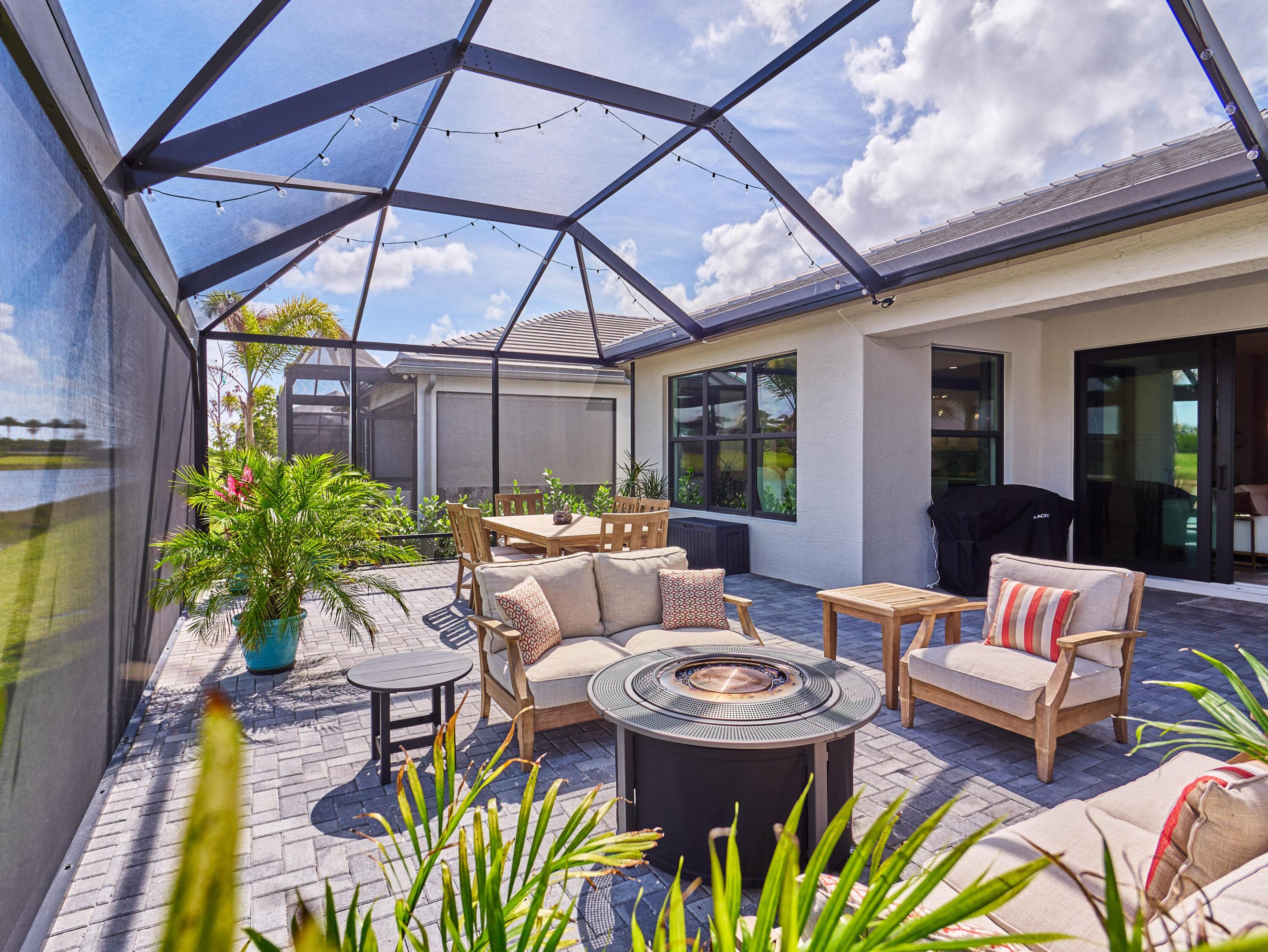 Valencia Parc at Riverland - Residential