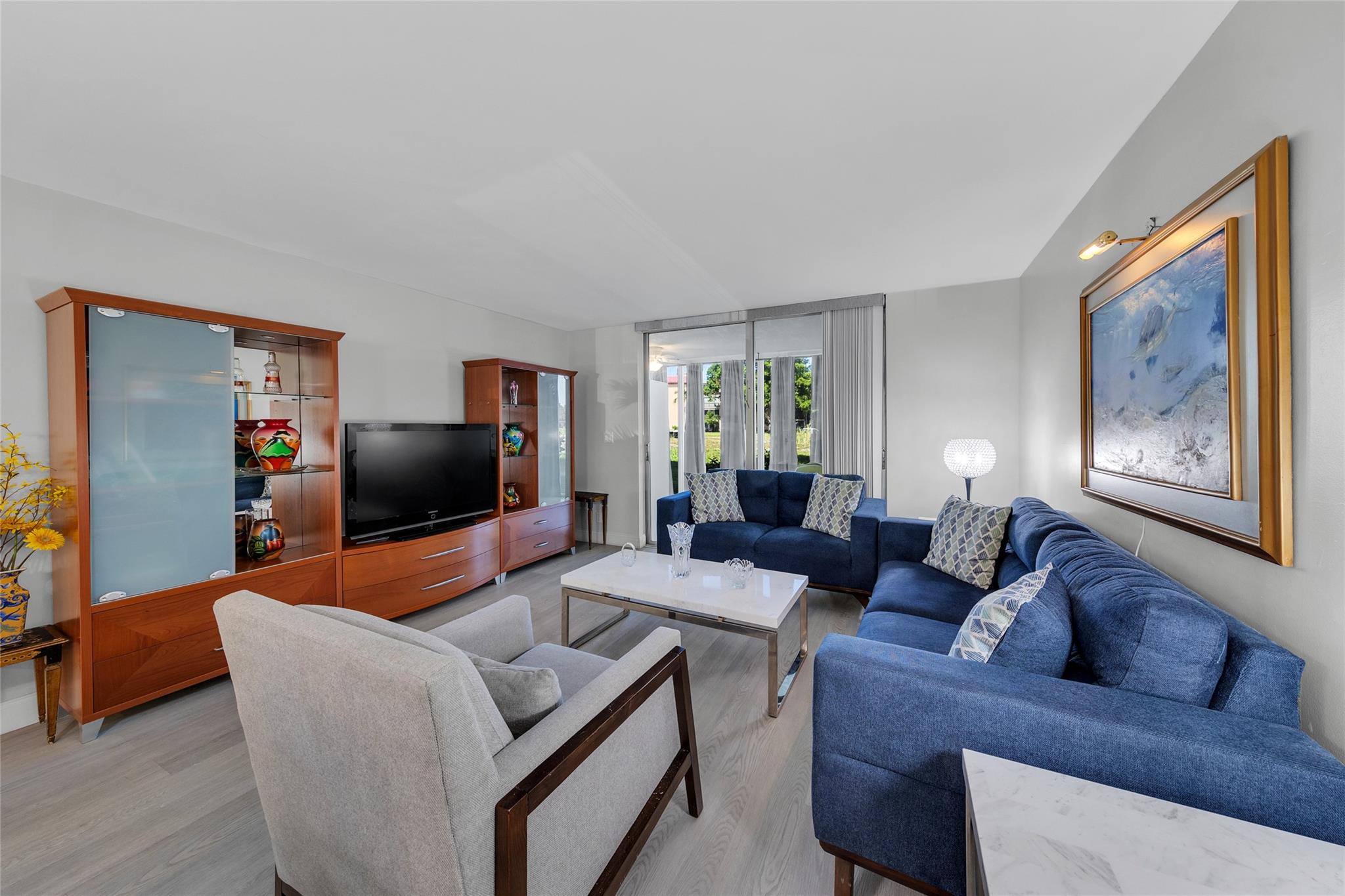 Palm Lakes Condominium - Residential