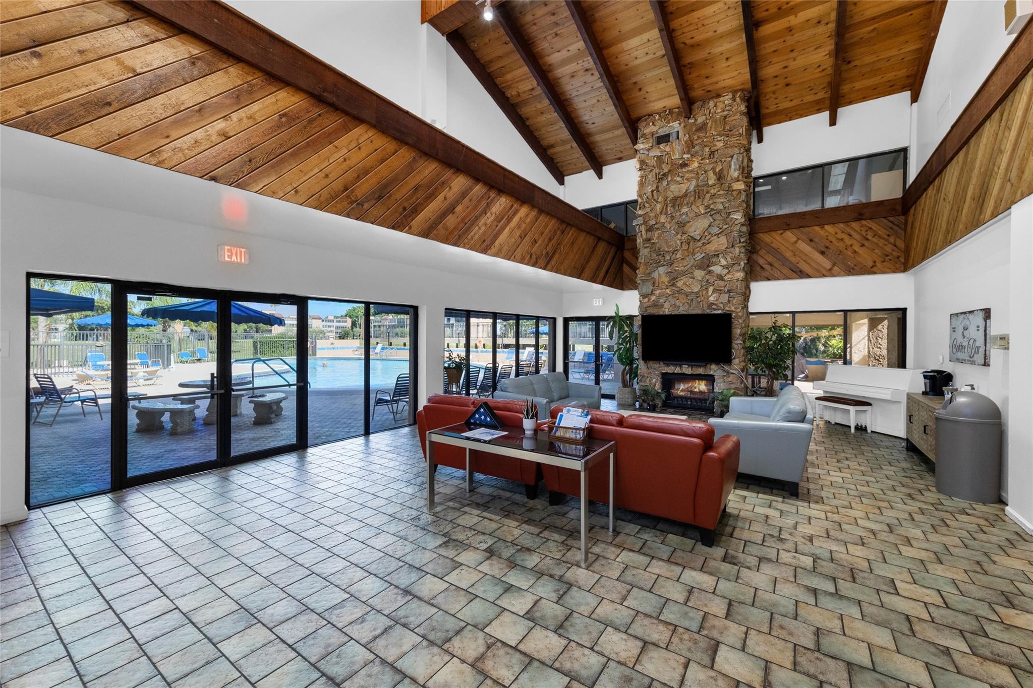 Palm Lakes Condominium - Residential