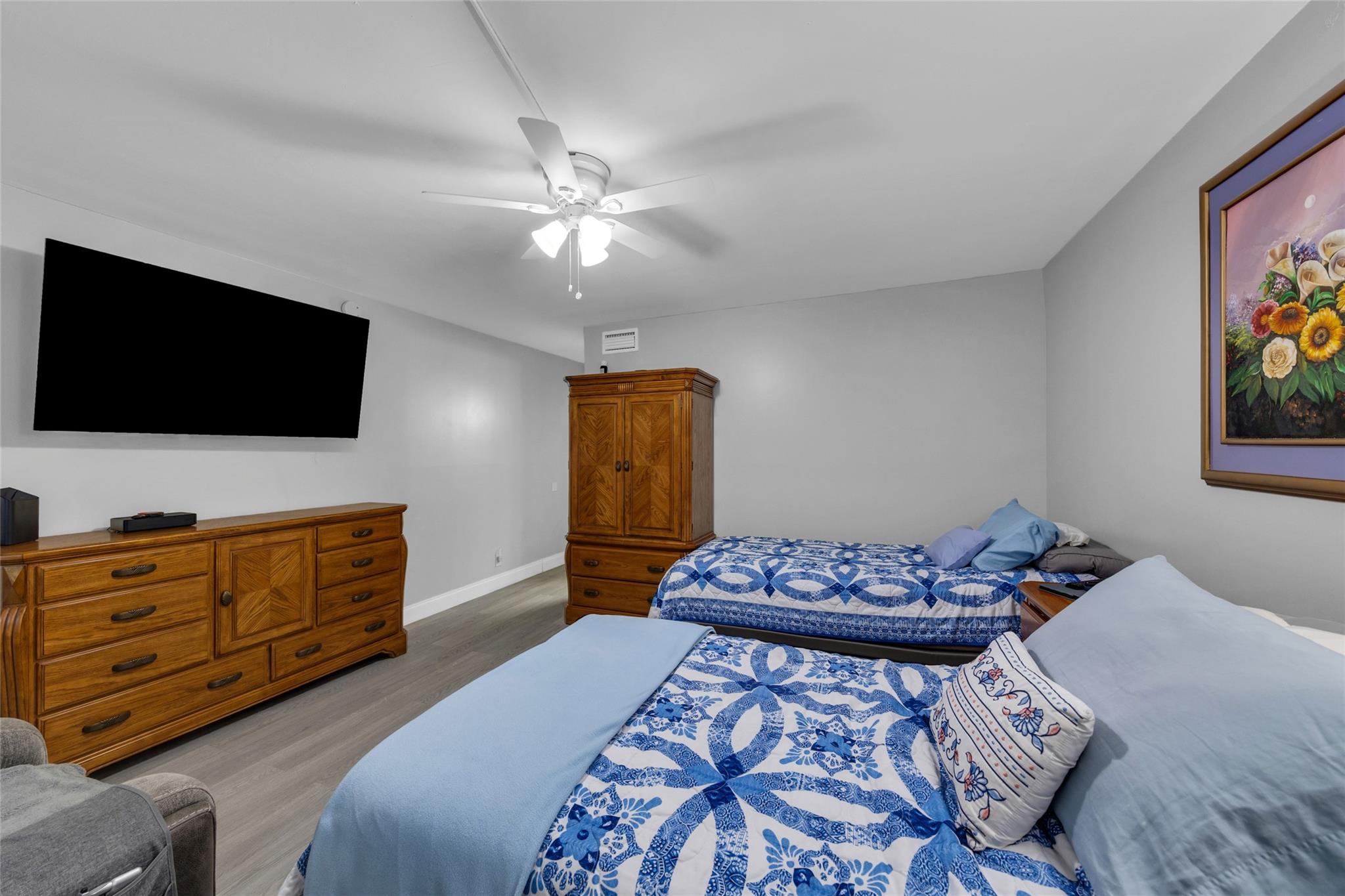 Palm Lakes Condominium - Residential