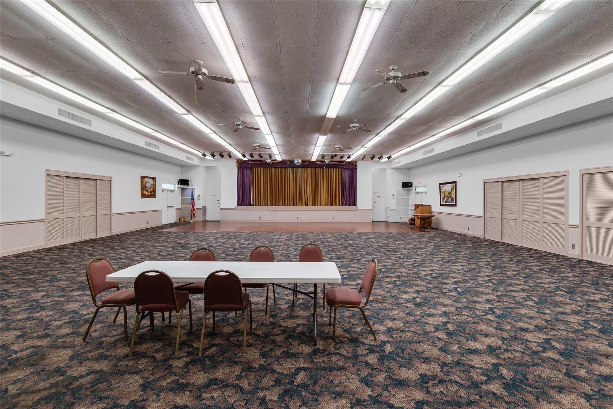 Palm Lakes Condominium - Residential
