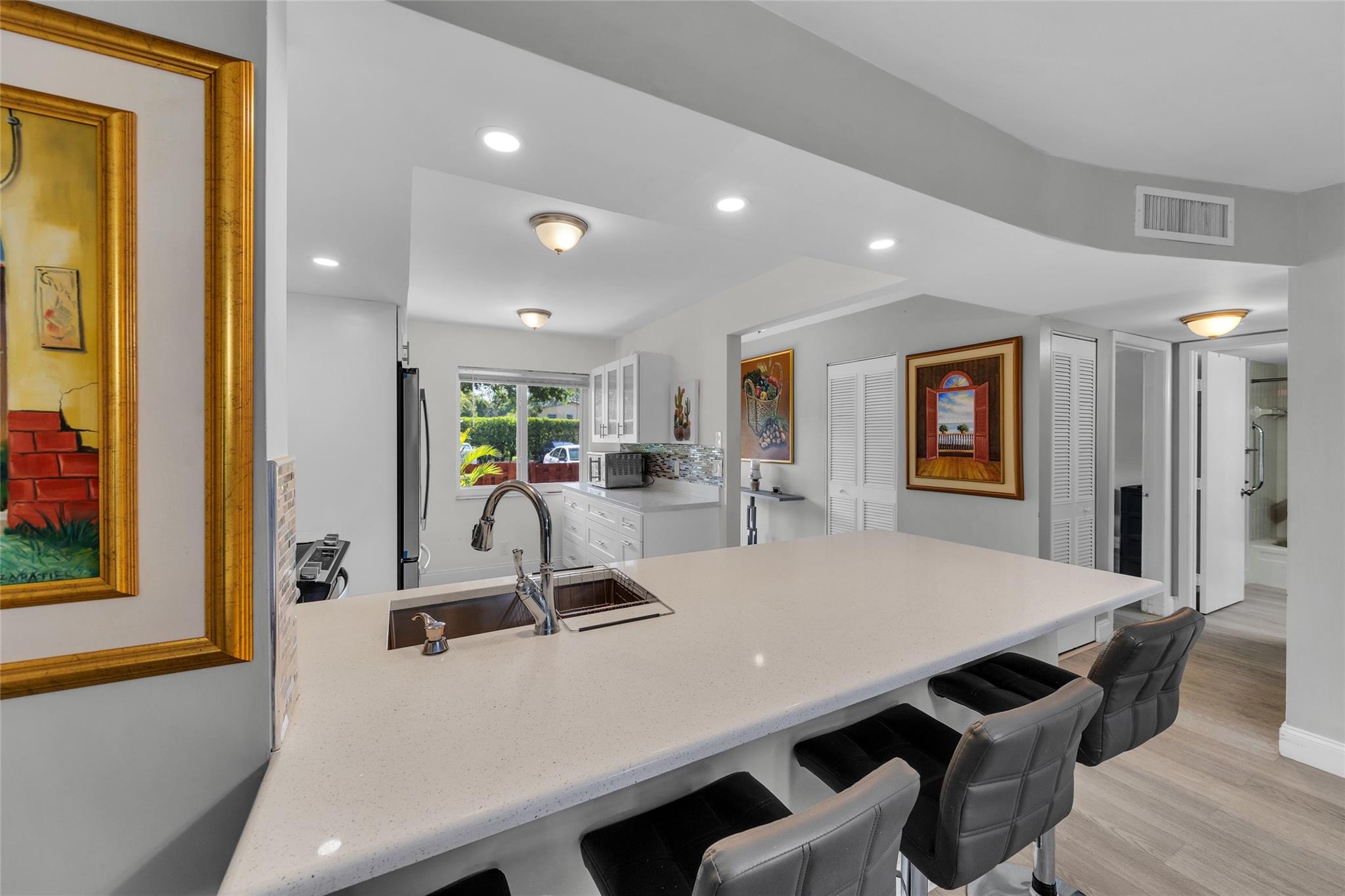 Palm Lakes Condominium - Residential