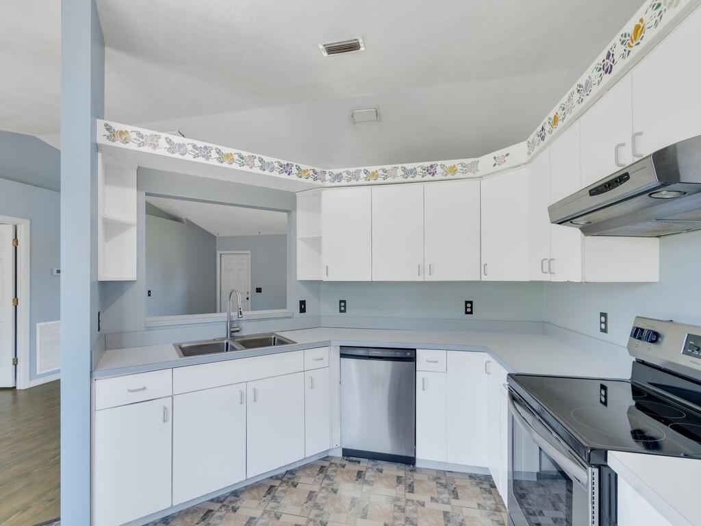 LAKEWOOD PARK UNIT 9 - Residential