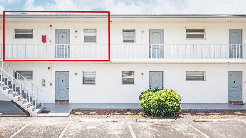 Photo of 420 W Palm Street #23, Lantana, FL 33462 (MLS # B26048739)