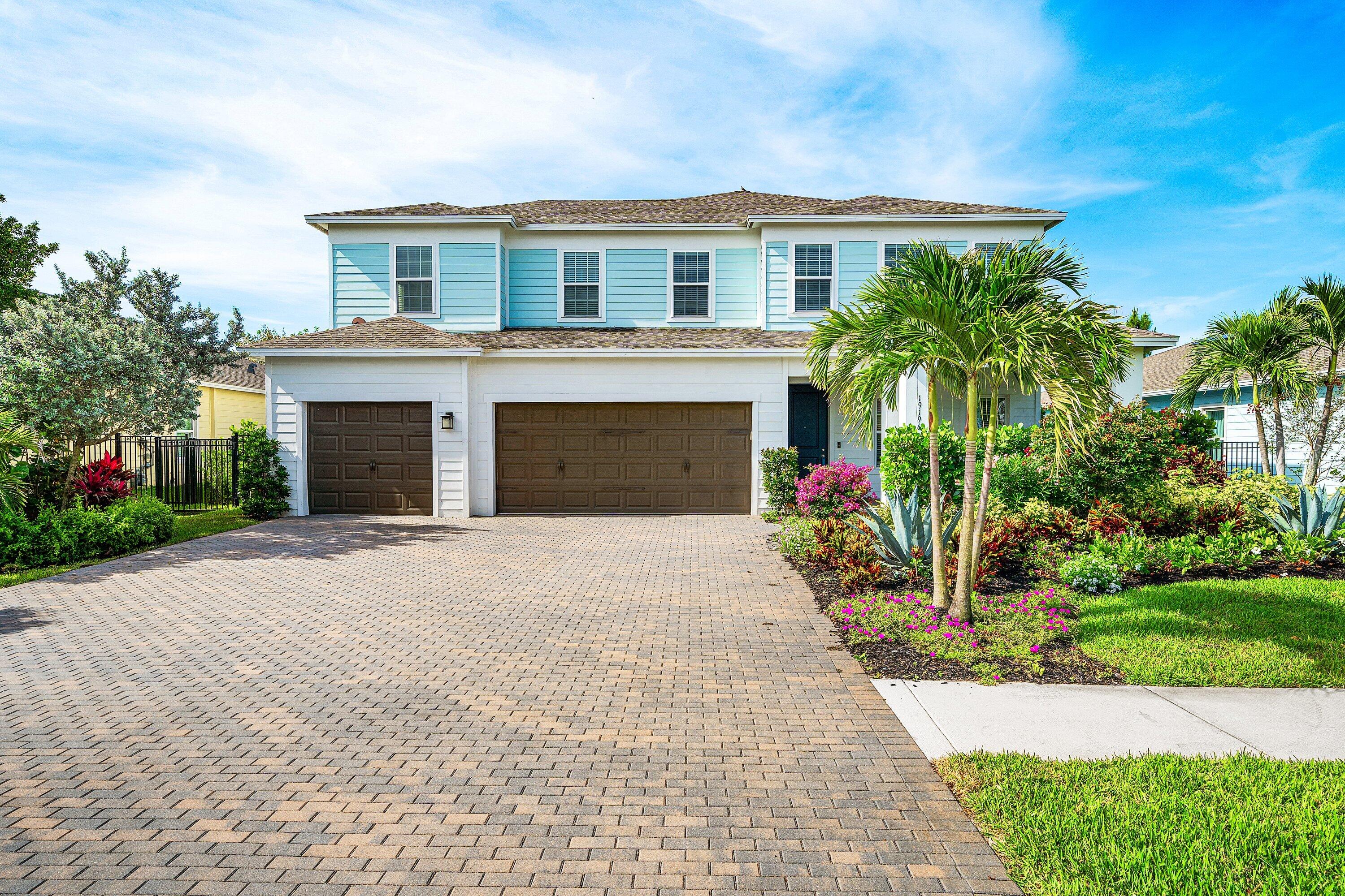 19196 Broad Shore Walk