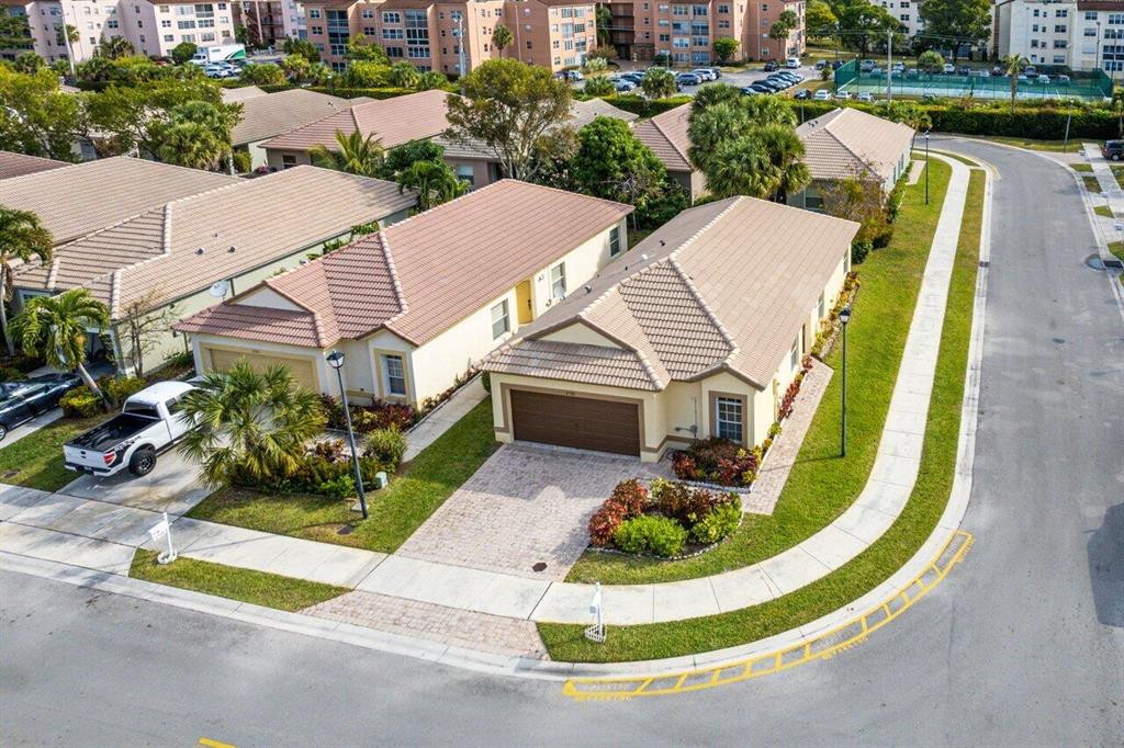 WILLOW LAKE REPLAT - Residential